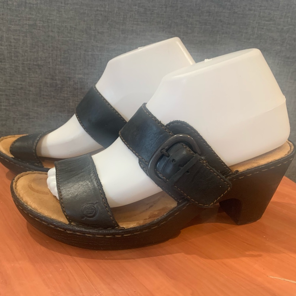 Born leather sandals